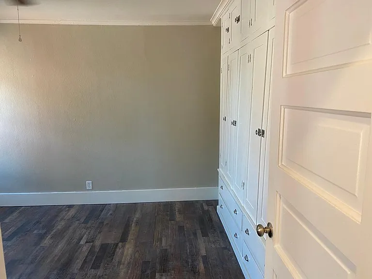 3851 Dewey Ave #4 — Photo 11