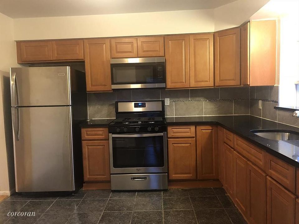 1st image of 1015 E 88th St #2