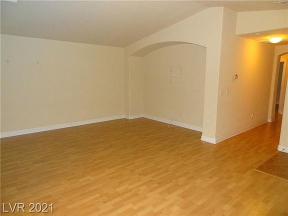 2nd image of 1556 Amitola Ave
