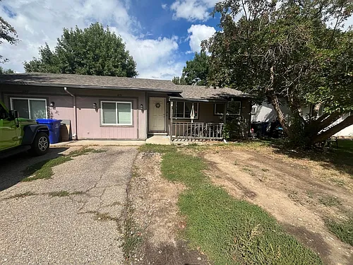 1251 E 6th St Photo 1