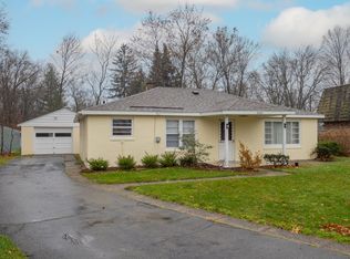 6292 Grange Ave, Kalamazoo, MI 49048