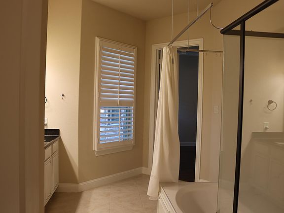 4th image of 8753 Ludlow Dr