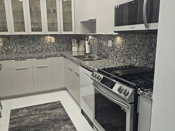 4th image of 2030 S Ocean Dr APT 510