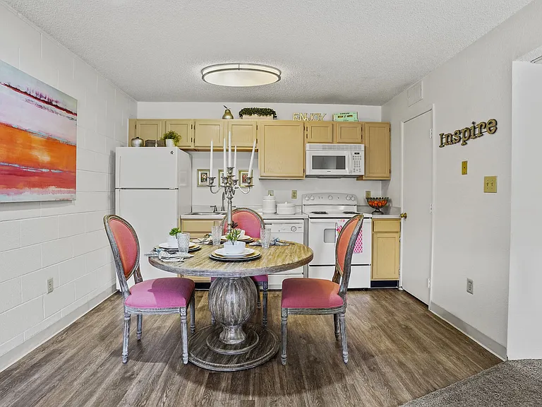 Phoenix Apts. — Photo 21