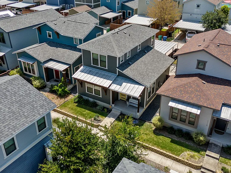 1114 N Olive St — Photo 33