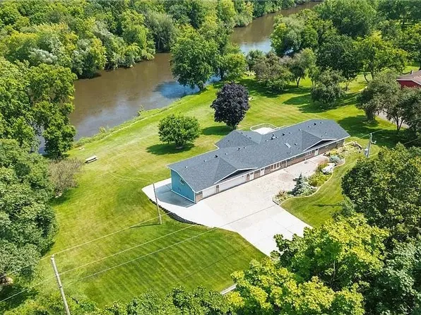 2560 Lander Ave NE, Saint Michael, MN 55376