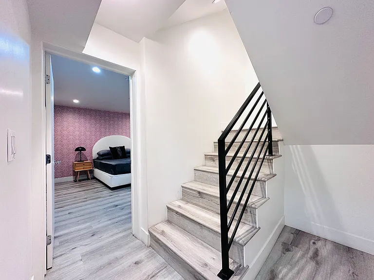 218 N Coronado St #216-1/2 — Photo 15