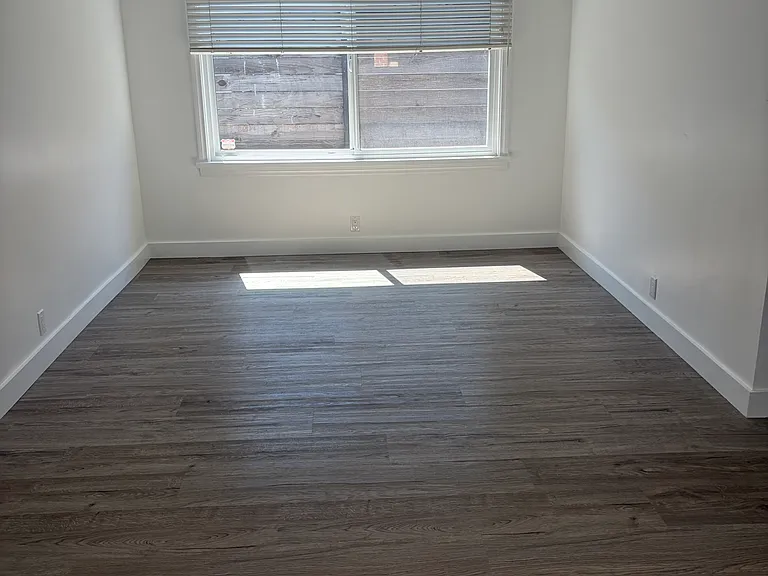 7322 W 90th St — Photo 13