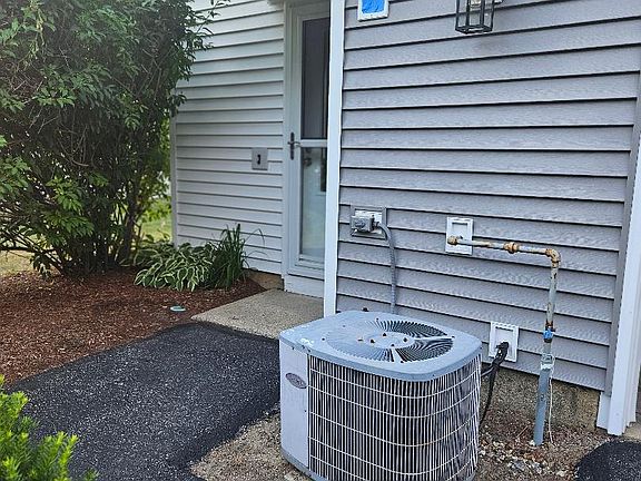 3rd image of 344 Elm St Unit 51
