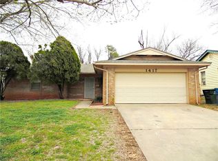 1417 S 15th St, Chickasha, OK 73018