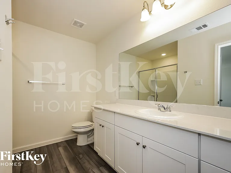 1822 Sandlin Dr — Photo 9
