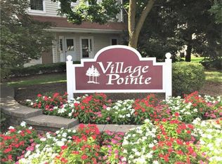 168 Prestwick Way #168, Edison, NJ 08820