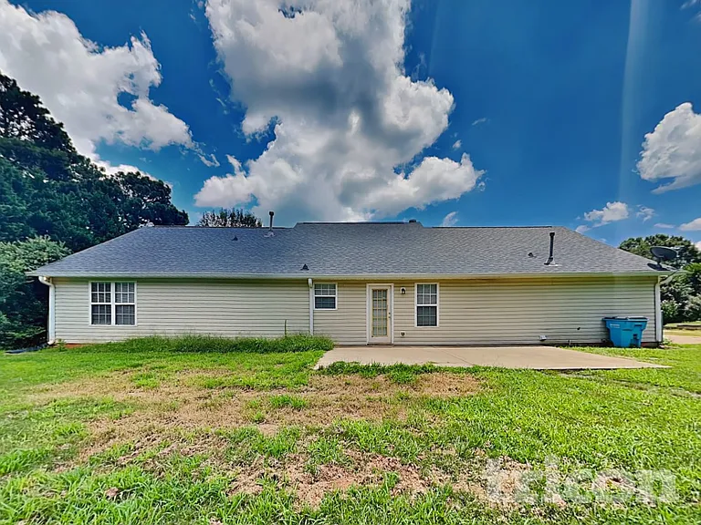 103 New Farm Dr — Photo 15