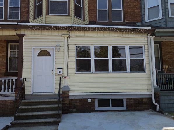 442 Chambers Ave