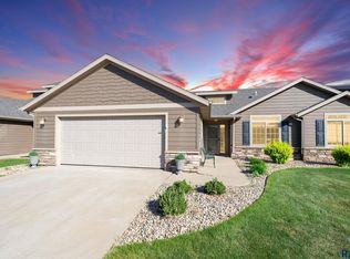 5702 S Tanner Ave, Sioux Falls, SD 57108