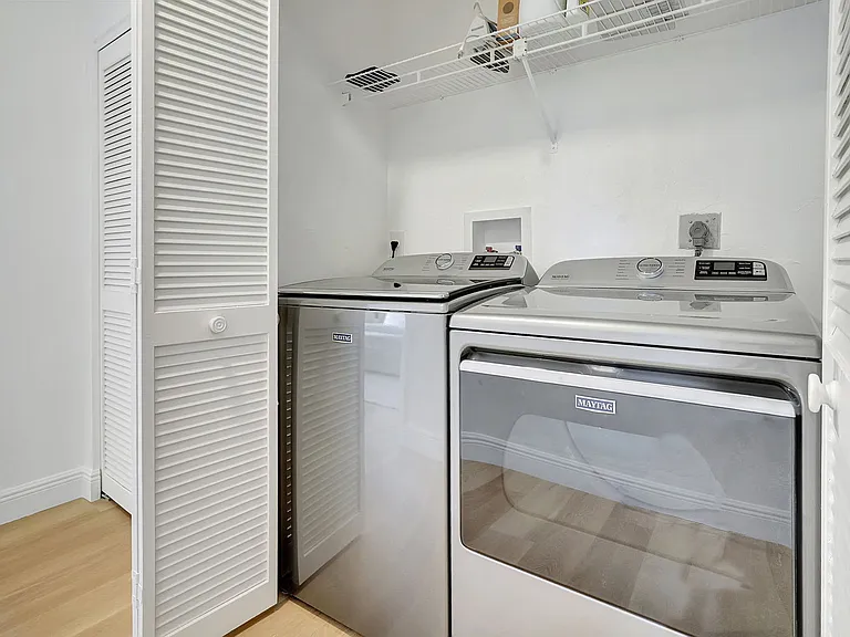 Washer/Dryer
