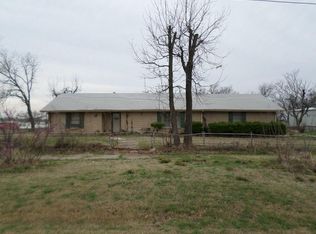 803 4th St, Bellevue, TX 76228