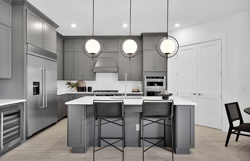 Merlot Grand Gourmet Kitchen