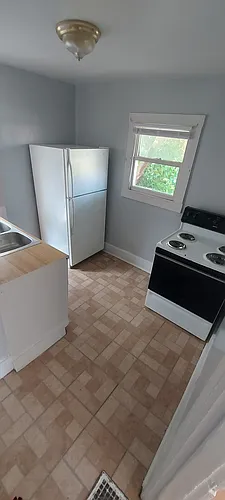 436 Wood St Photo 1
