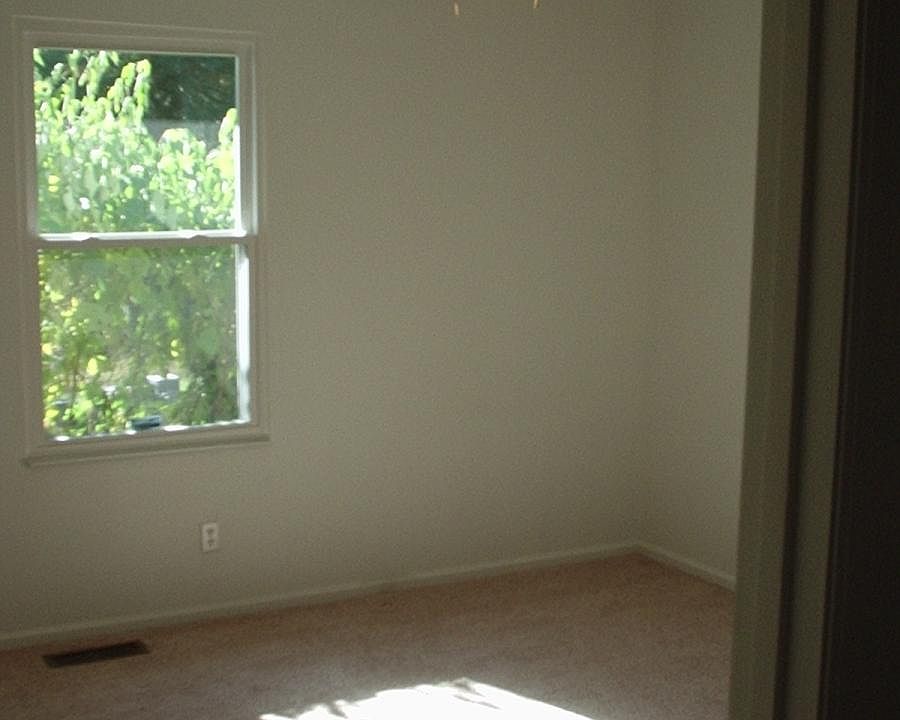 2nd image of 708 S 14th St #B