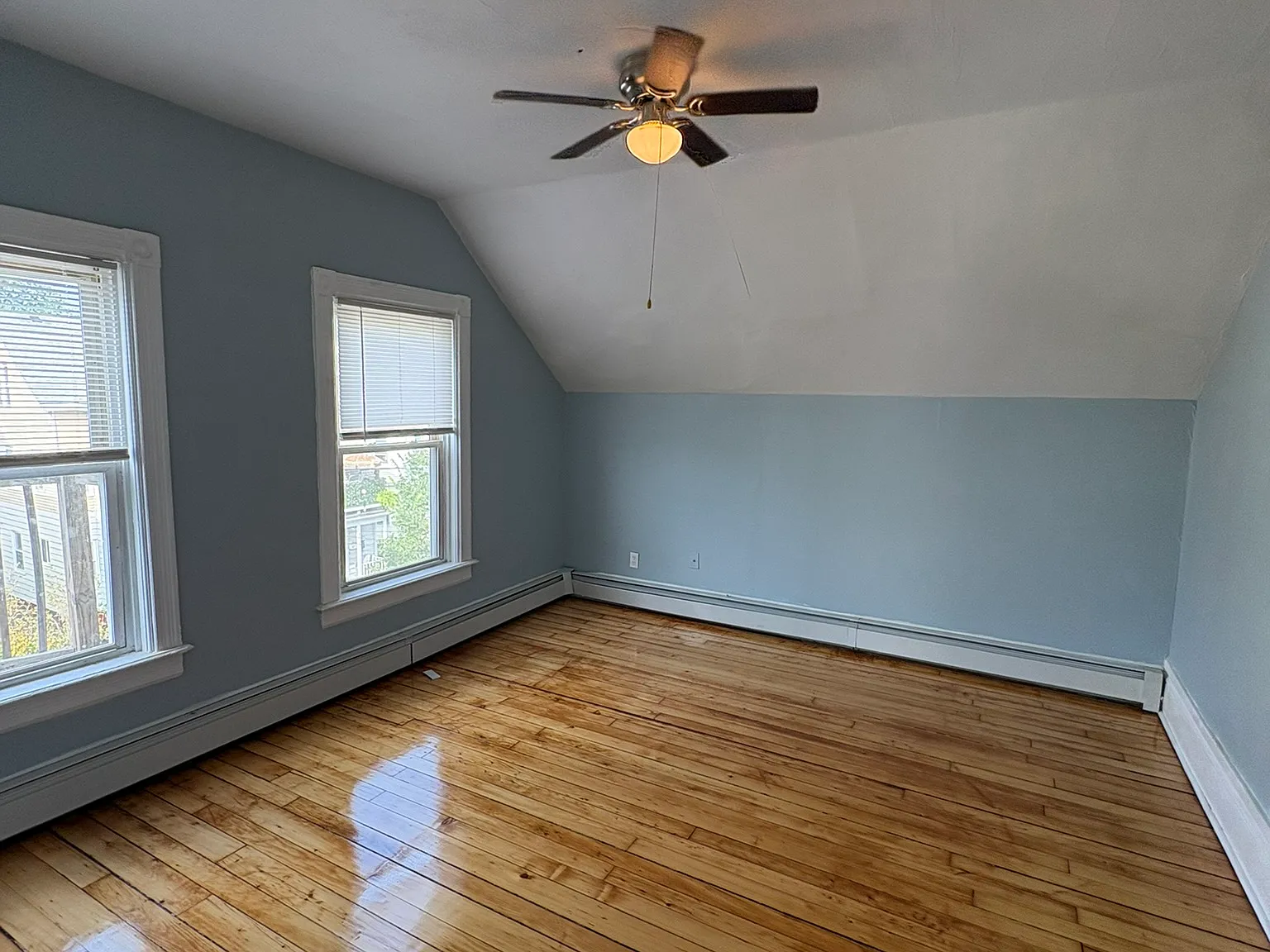 3 bed, $1,850 — Photo 4