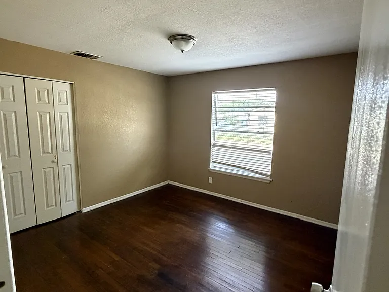 502 W Academy St — Photo 10