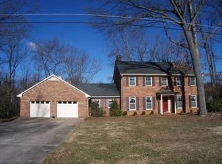 906 Branchwood Dr, Kernersville, NC 27284