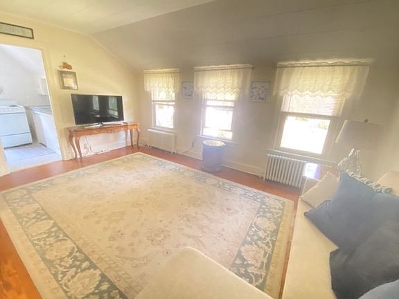 5th image of 20 Grant St Floor 2