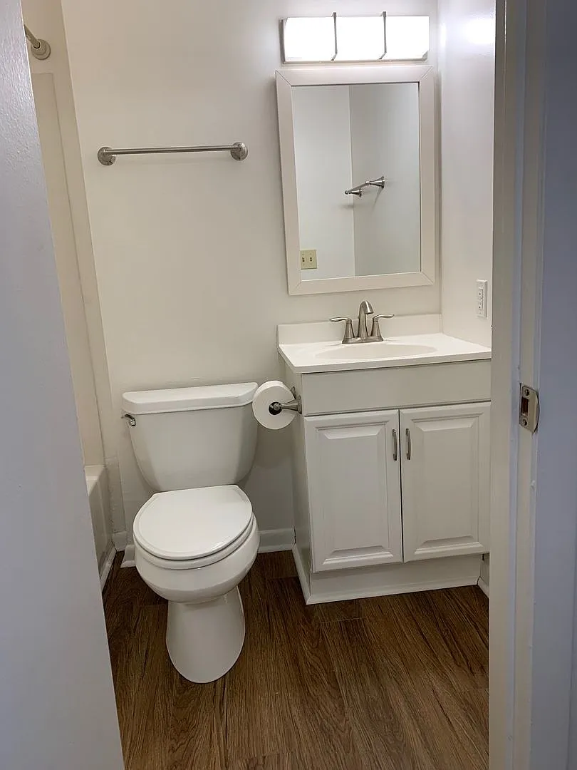 2 Bedroom 1.5 Bath Townhouse — Photo 3