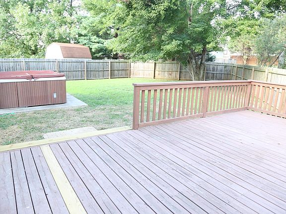 5th image of 1798 Crestview Dr