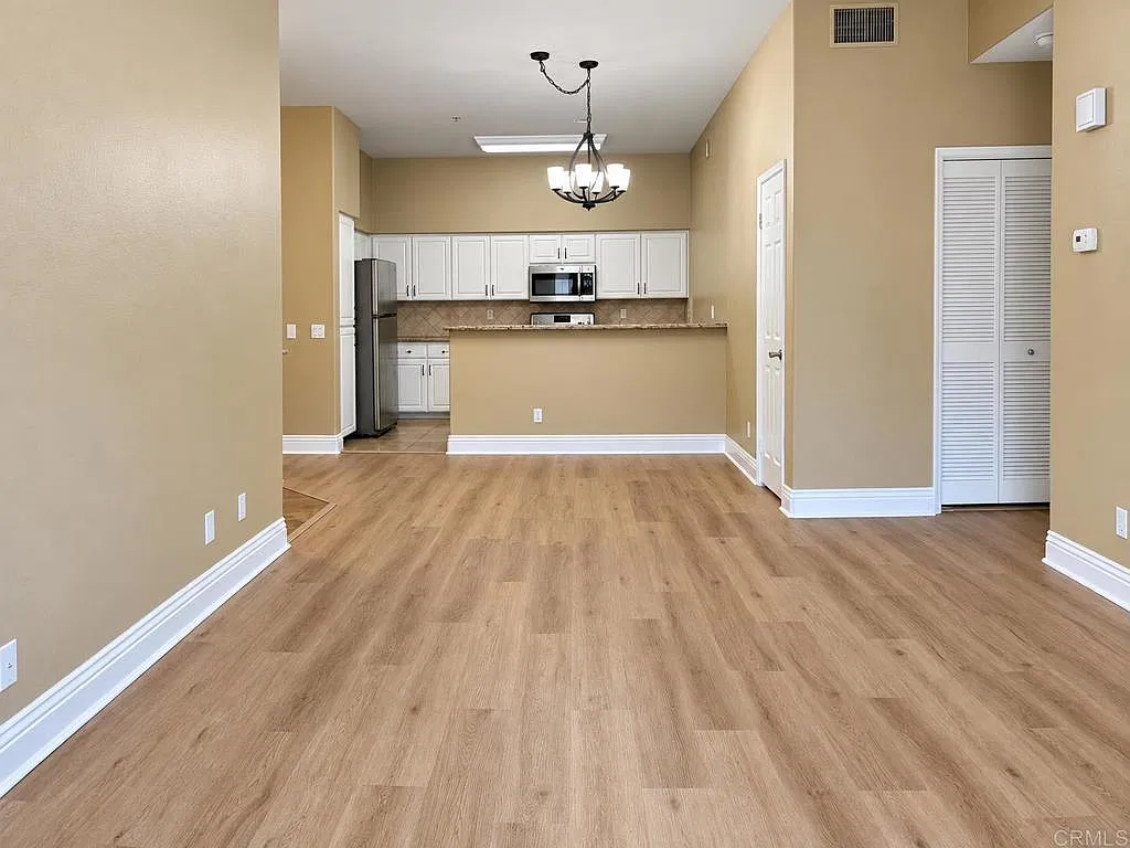2 bed, 1145 sqft, $3,800 — Photo 3