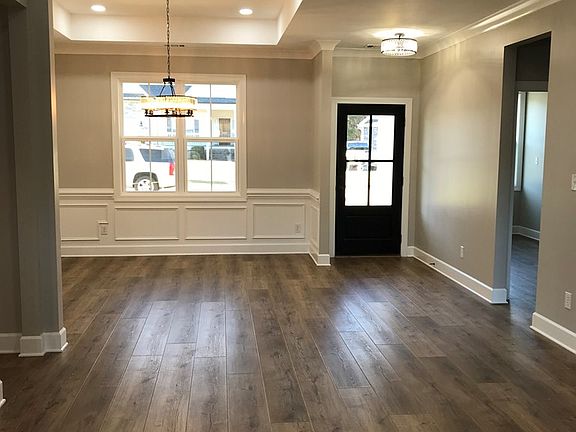 3rd image of 203 Ammonwood Dr
