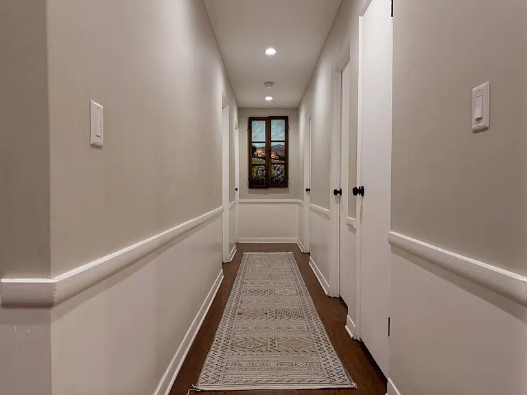 337 E Blodgett Ave — Photo 12