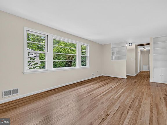 5th image of 3505 Kensington Ct