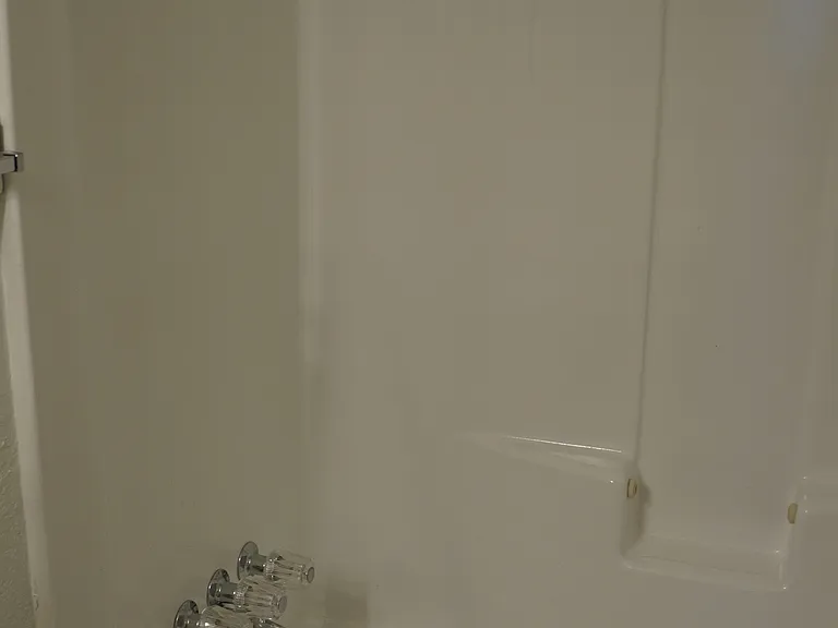 811 Beardsley Apartments — Photo 29