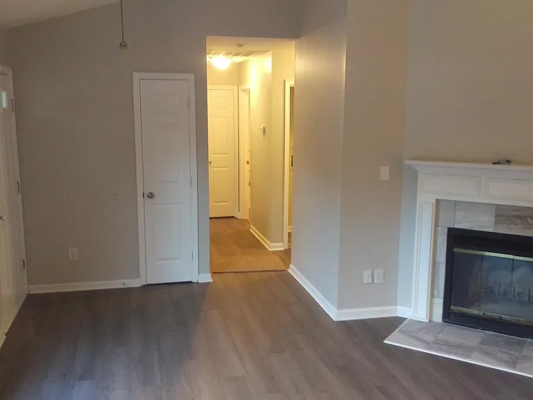 1505 Pycroft Ct — Photo 8