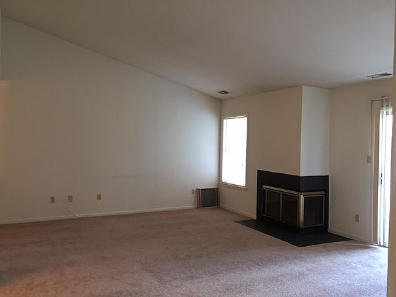 Living Room w fireplace