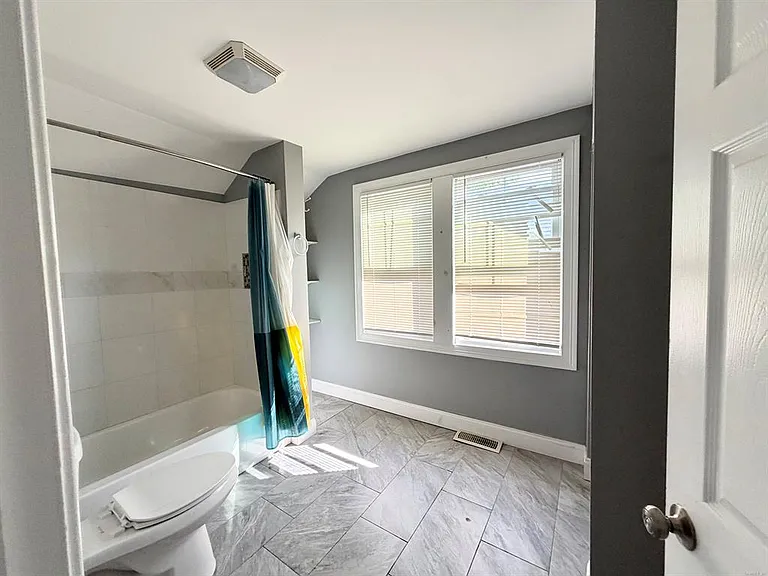 46 Frank St #2 — Photo 20
