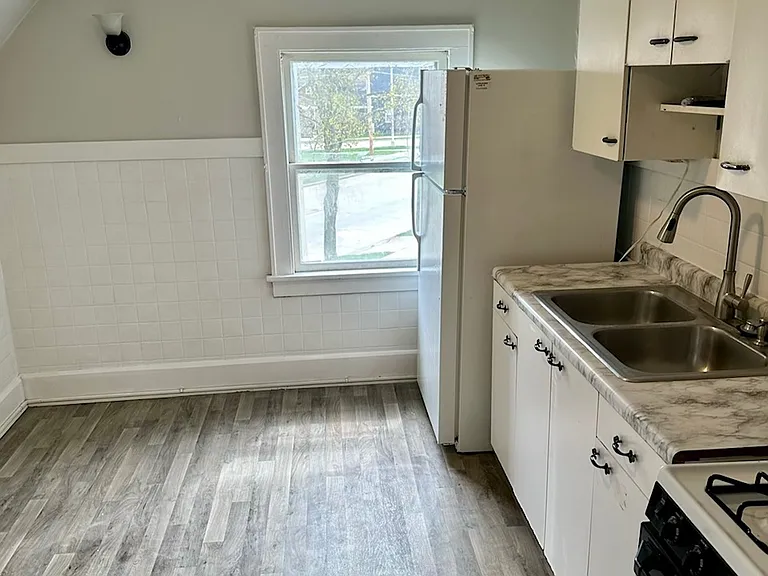 2400 Taylor Ave #2 — Photo 6