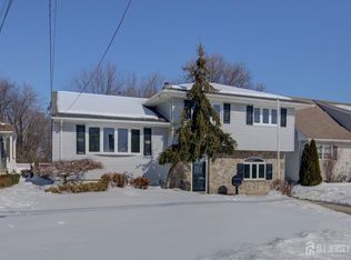 251 Connors Dr, South Amboy, NJ 08879