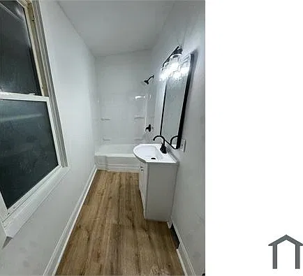 4 bed, $1,560 — Photo 2