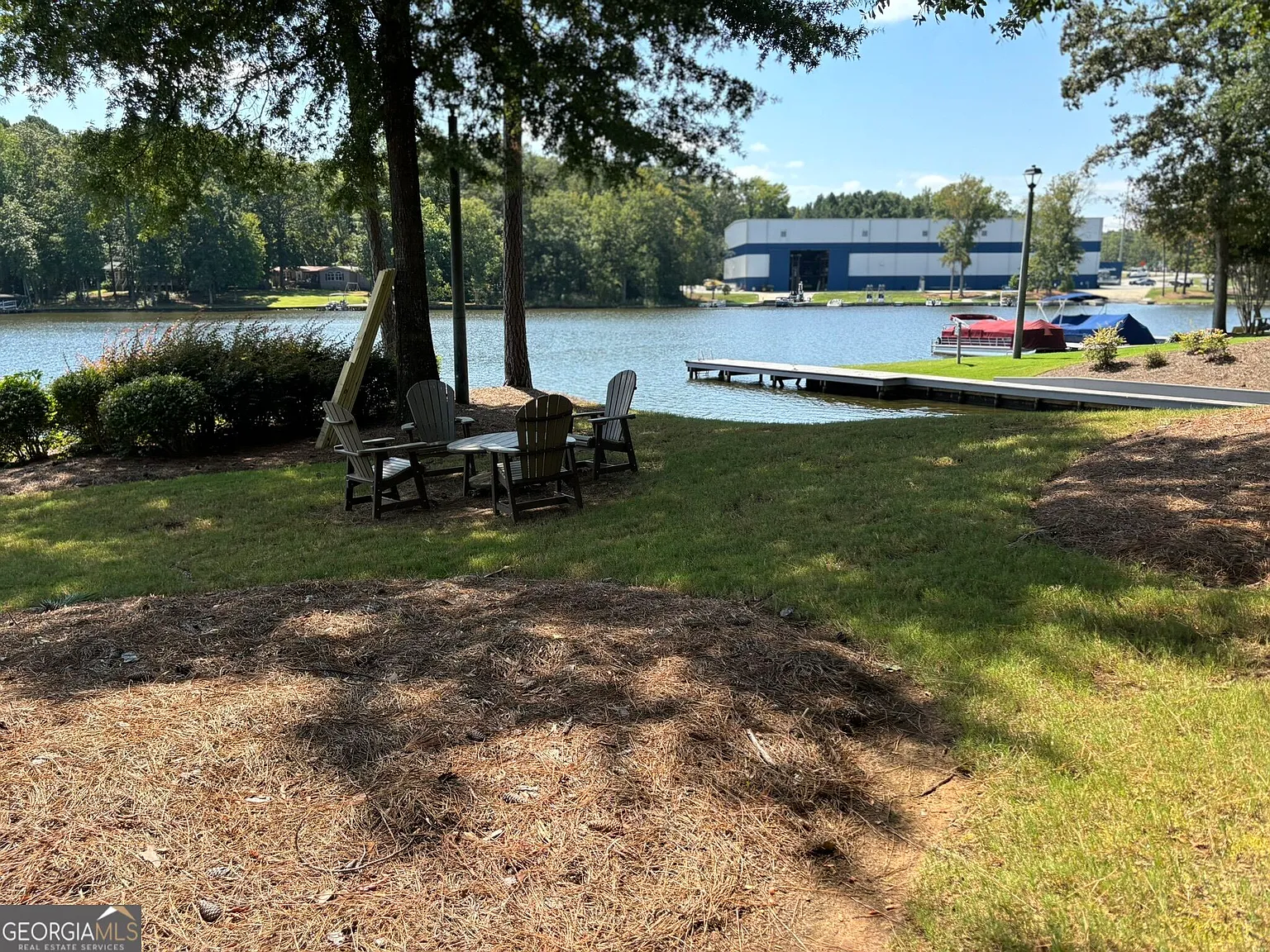 3 bed, 2.5 bath, 1750 sqft, $2,000 — Photo 2