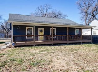 2115 NW Buchanan St, Topeka, KS 66608