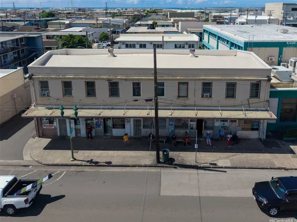 926 Kopke St, Honolulu, HI 96819