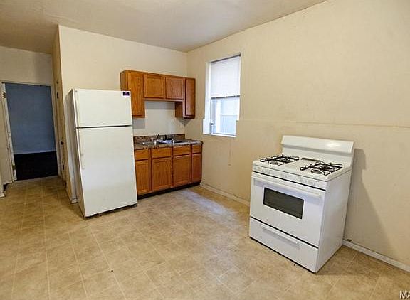 5th image of 2835-2837 Miami St