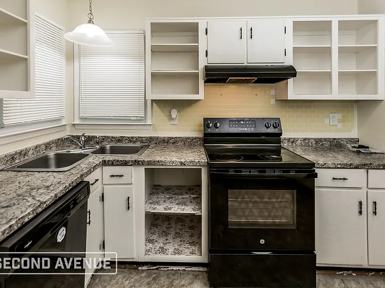 2751 Tybee Dr — Photo 8