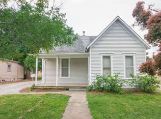411 E 2nd St, Newton, KS 67114