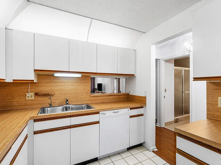 10137 Mangrove Dr #203 — Photo 11