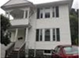 4 Ashton St #1, Worcester, MA 01605