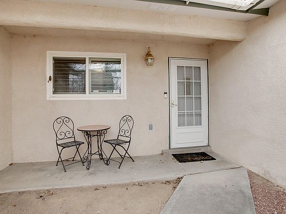 4th image of 7104 Patricia Dr NE